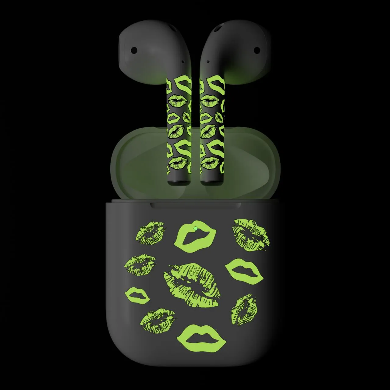 Next One ArtSkin naljepnica za AirPods (1. i 2. gen) - Glowing Lips — Next One ArtSkin naljepnica za AirPods (1. i 2. gen) - Glowing Lips