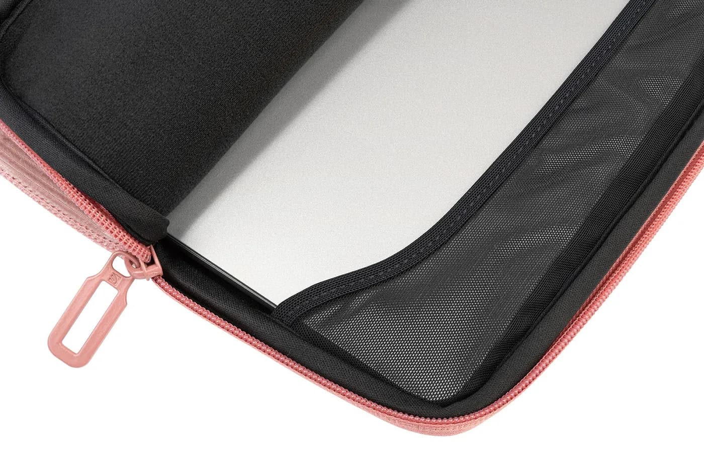 TUCANO Velluto navlaka za MacBook Pro 14" - ružičasta — TUCANO Velluto navlaka za MacBook Pro 14" - ružičasta