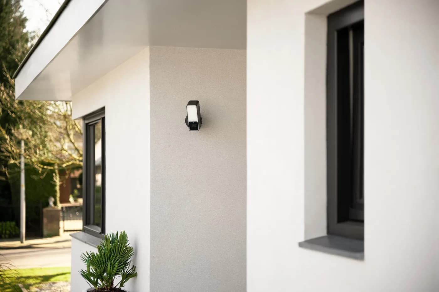 Eve Outdoor Cam (reflektorska kamera) — Eve Outdoor Cam (reflektorska kamera)