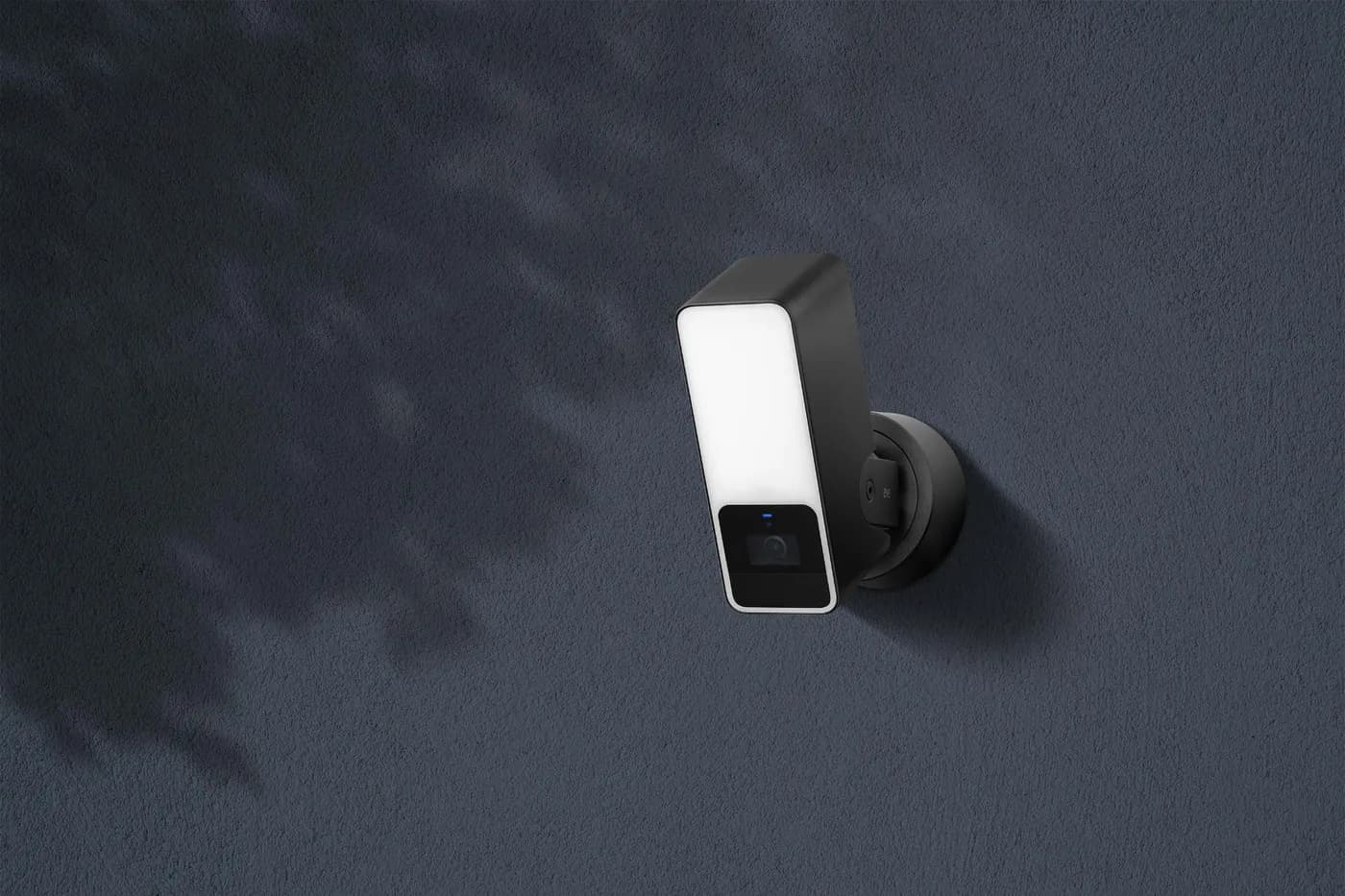 Eve Outdoor Cam (reflektorska kamera) — Eve Outdoor Cam (reflektorska kamera)