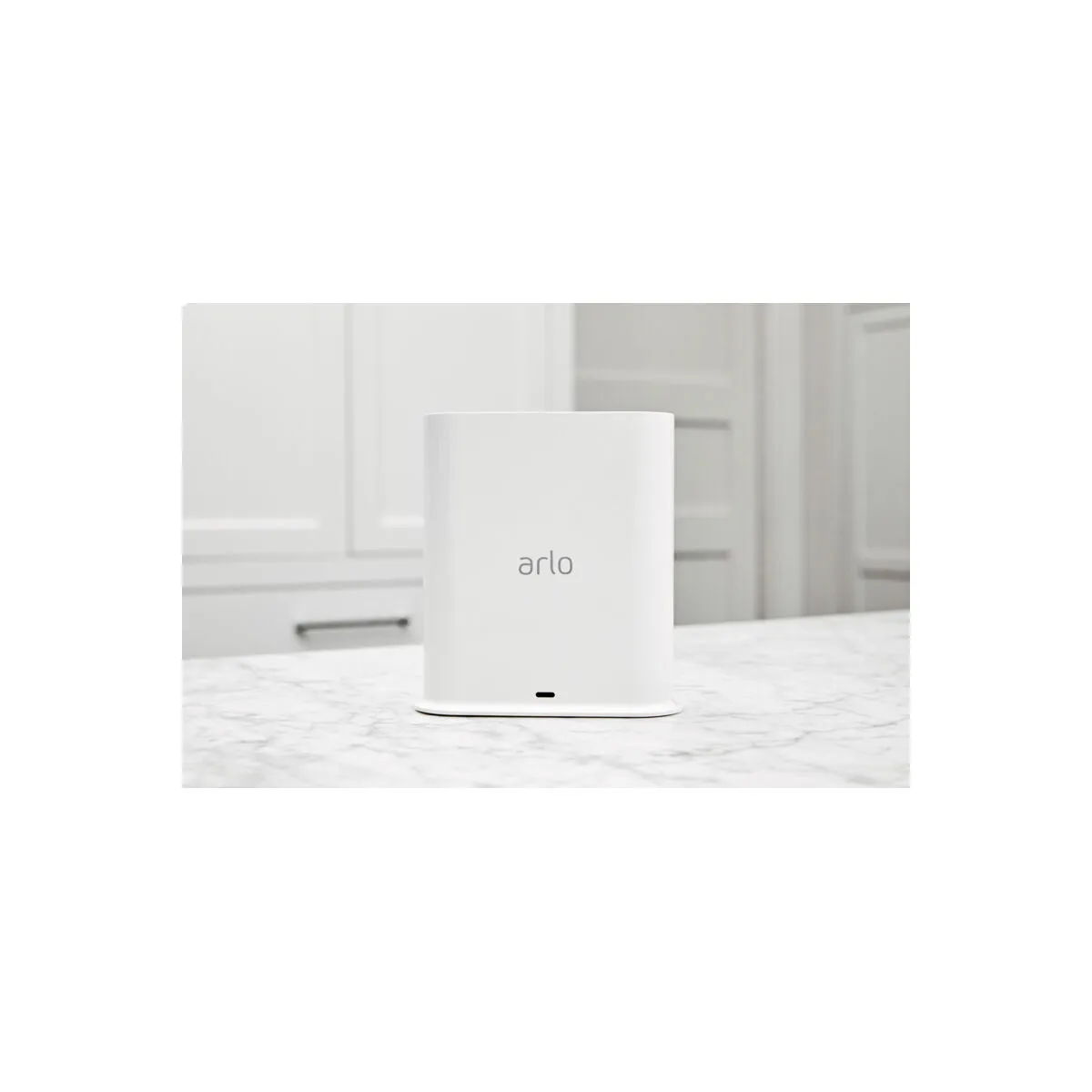 ARLO dodatni Smart Hub bazna stanica s Micro SD pohranom - bijela — ARLO dodatni Smart Hub bazna stanica s Micro SD pohranom - bijela