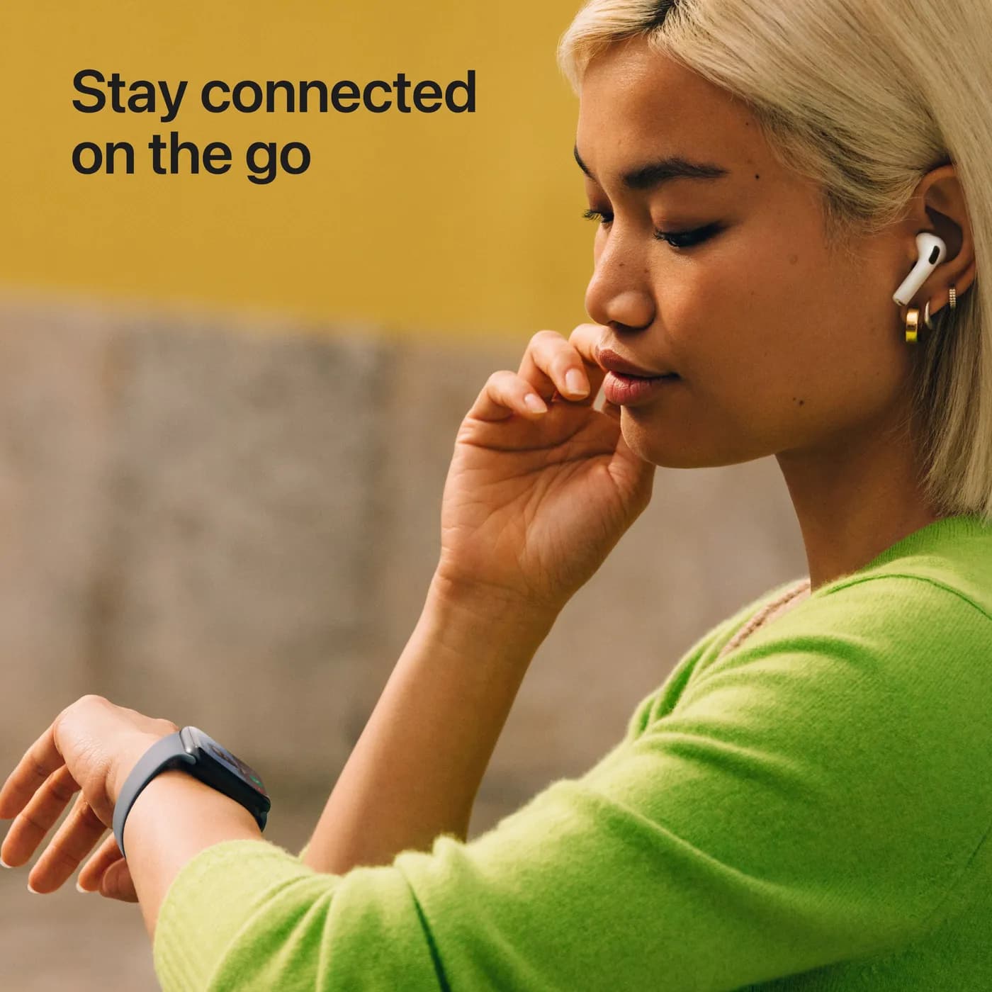 Apple Watch SE 3 GPS 40 mm zvjezdano aluminijsko kućište sa zvjezdanim Sport Band-om - S/M — Apple Watch SE 3 GPS 40 mm zvjezdano aluminijsko kućište sa zvjezdanim Sport Band-om - S/M