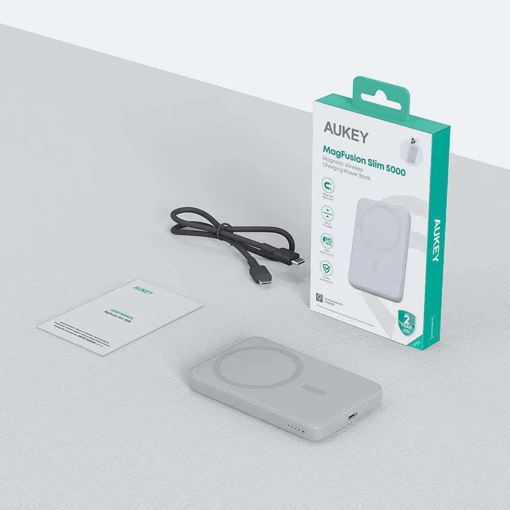 AUKEY 5000 mAh MagSafe Power Bank - Frost White — AUKEY 5000 mAh MagSafe Power Bank - Frost White
