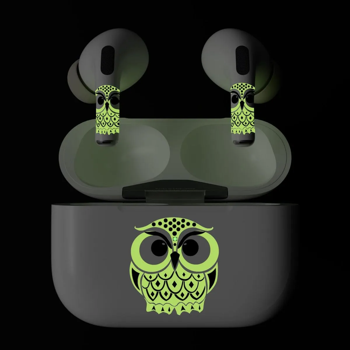 Next One ArtSkin naljepnica za AirPods Pro (1. i 2. gen) - Glowing Owl — Next One ArtSkin naljepnica za AirPods Pro (1. i 2. gen) - Glowing Owl